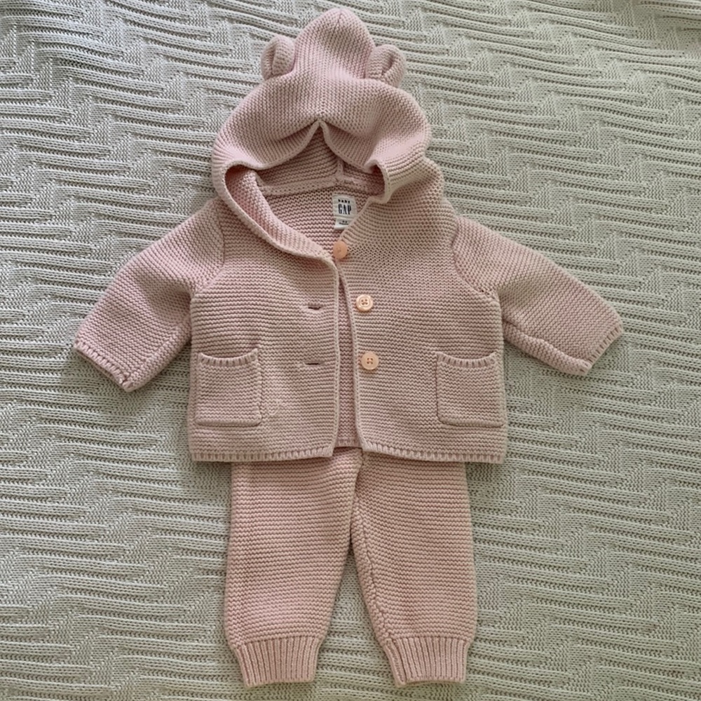 Baby Gap light pink sweater set size 0-3 months